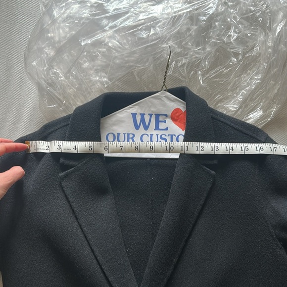 Women’s Black wool coat - Picture 8 of 9